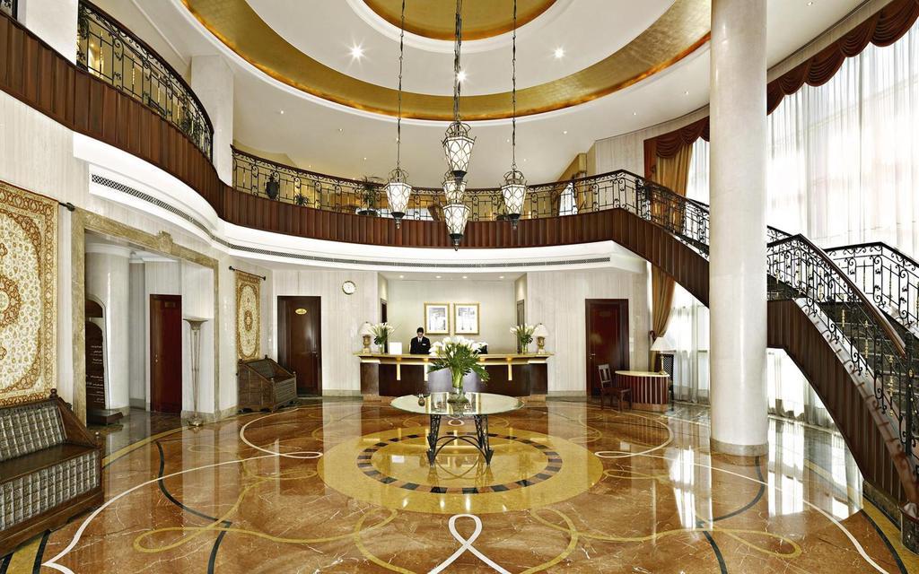 Al Sondos Suites By Le Meridien Дубай Интериор снимка